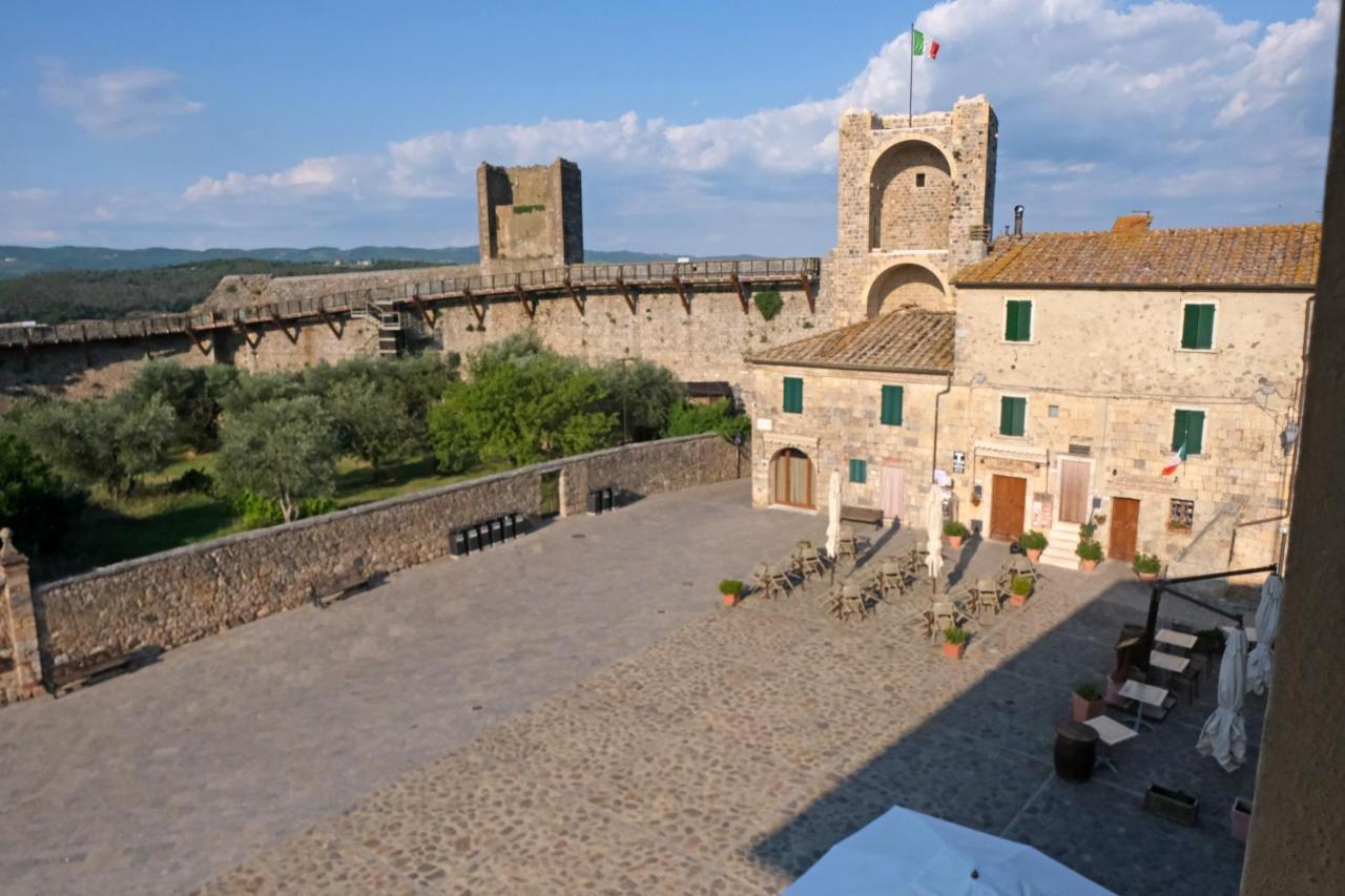 Rooms And Wine Al Castello 몬테리지오니 외부 사진