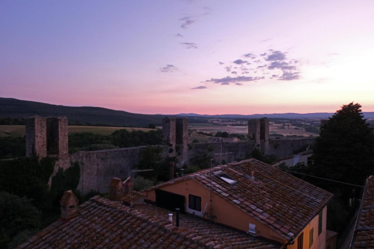 Rooms And Wine Al Castello 몬테리지오니 외부 사진