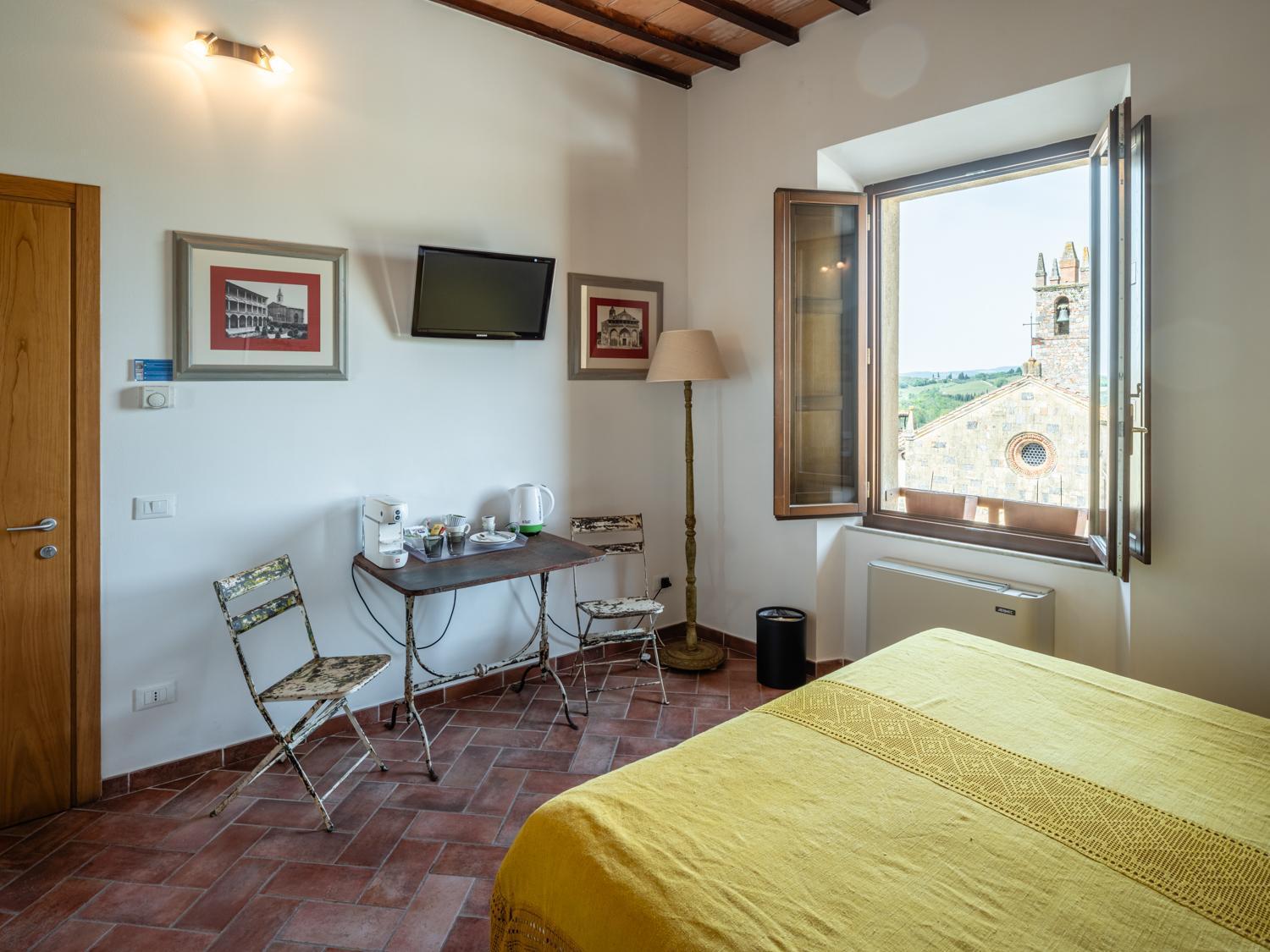 Rooms And Wine Al Castello 몬테리지오니 외부 사진