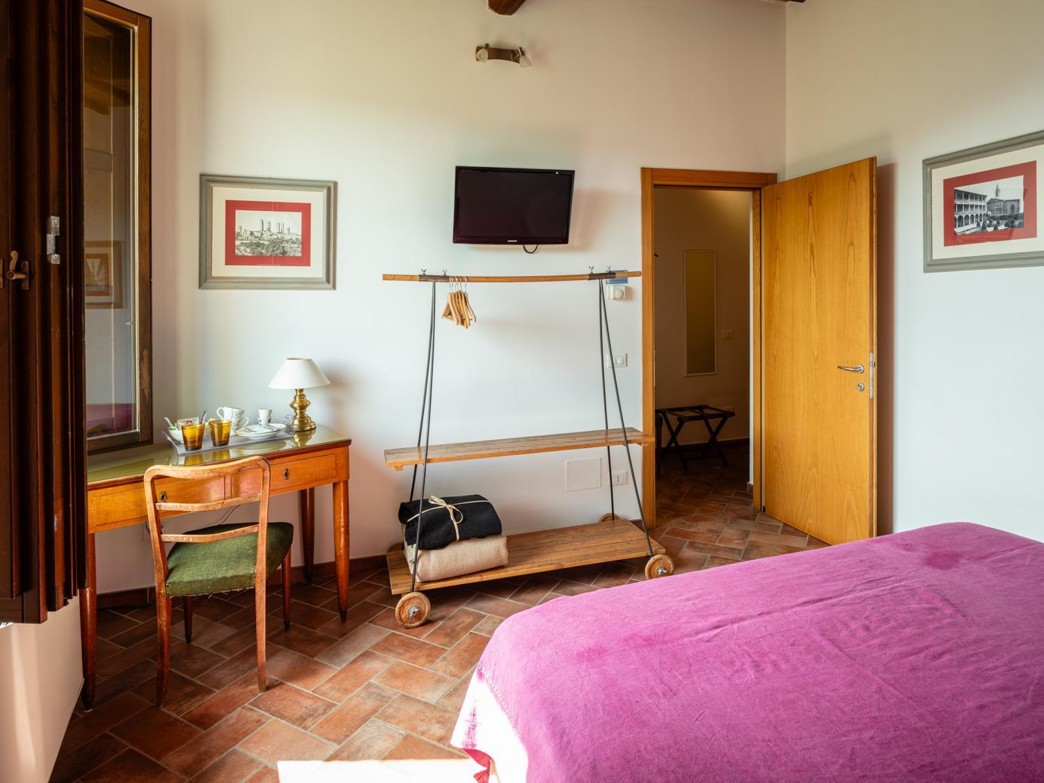 Rooms And Wine Al Castello 몬테리지오니 외부 사진